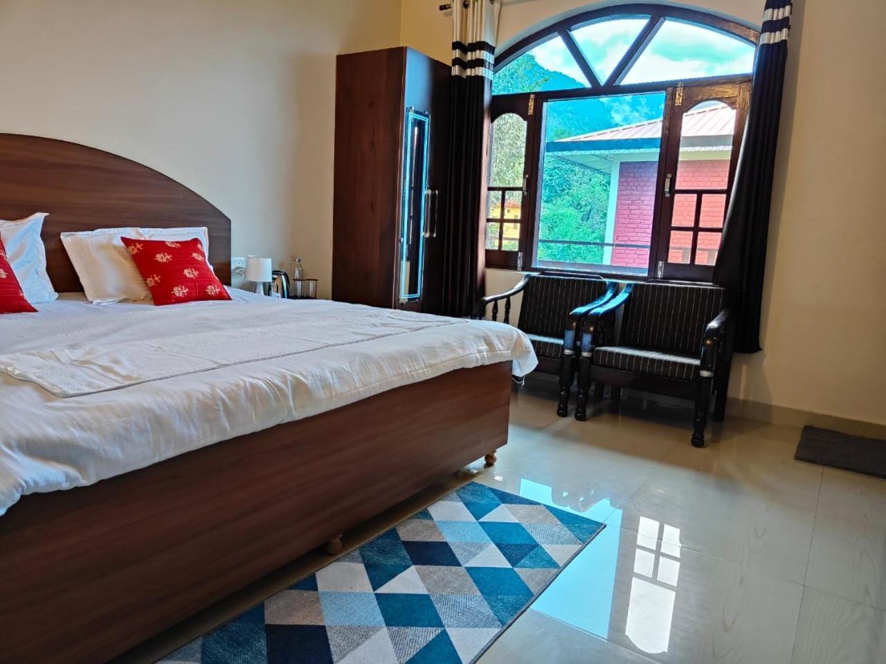 Aditya Homestay Bir-Billing Surrounded By Mountains Exterior foto